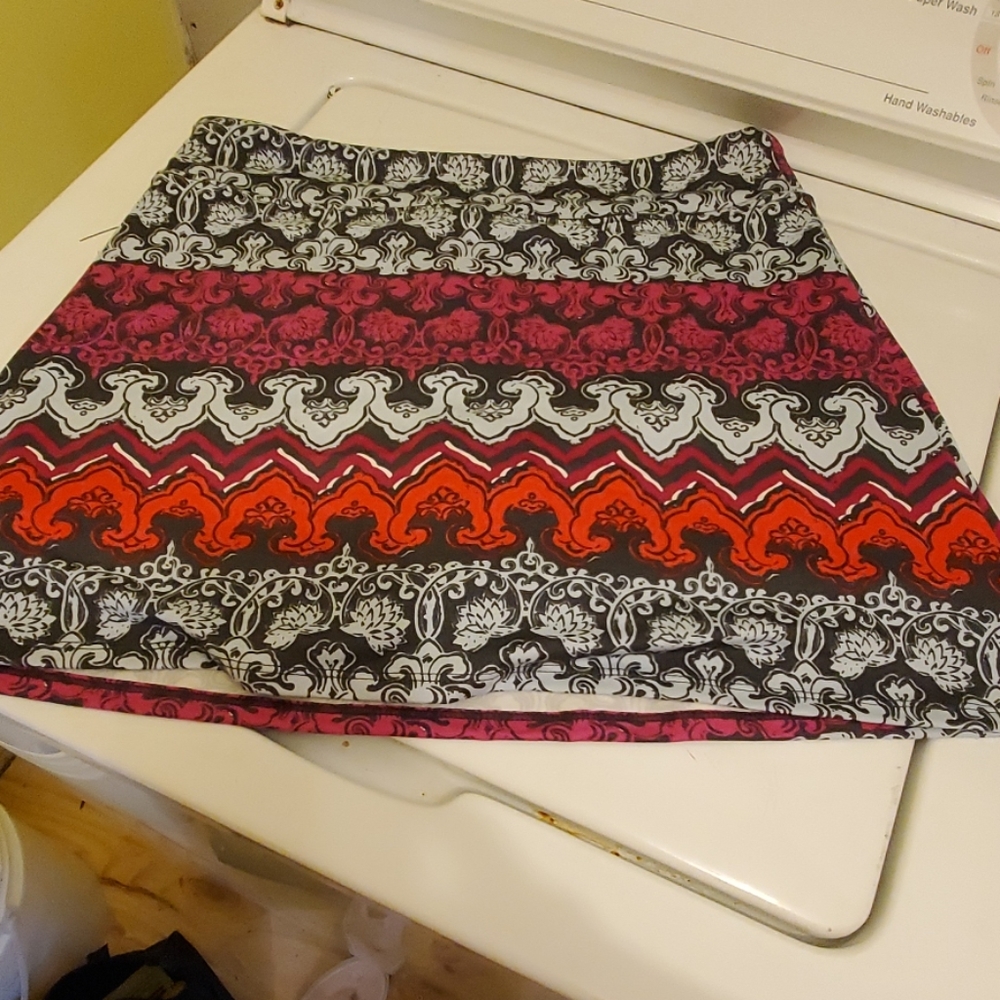 super adorable skort. Like new!